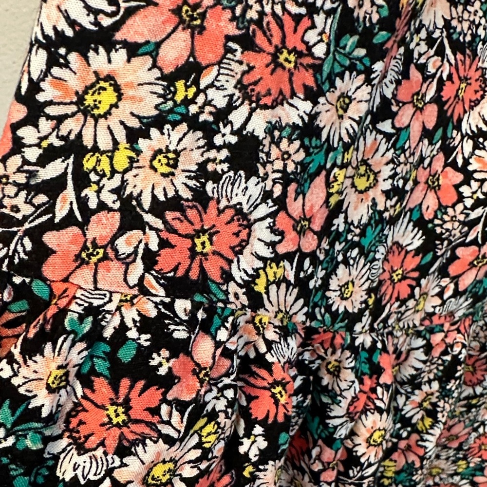 AUW Floral Midi Dress with Black and Pink Accents - Picture 4 of 6